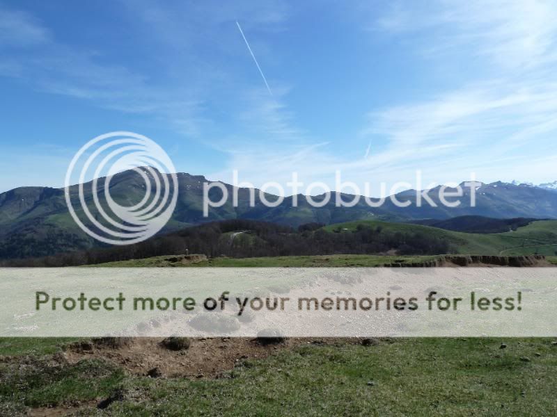 Photo Sharing and otobucVideo Hosting at Phket