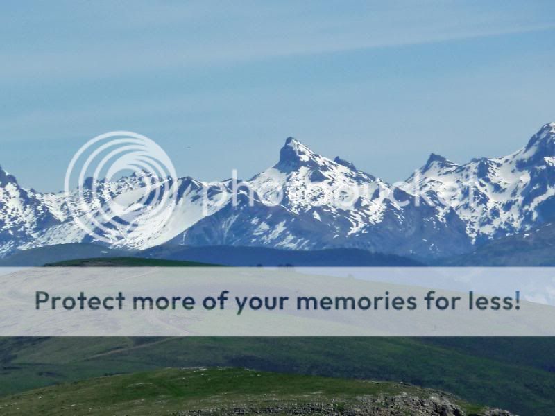 Photo Sharing and otobucVideo Hosting at Phket