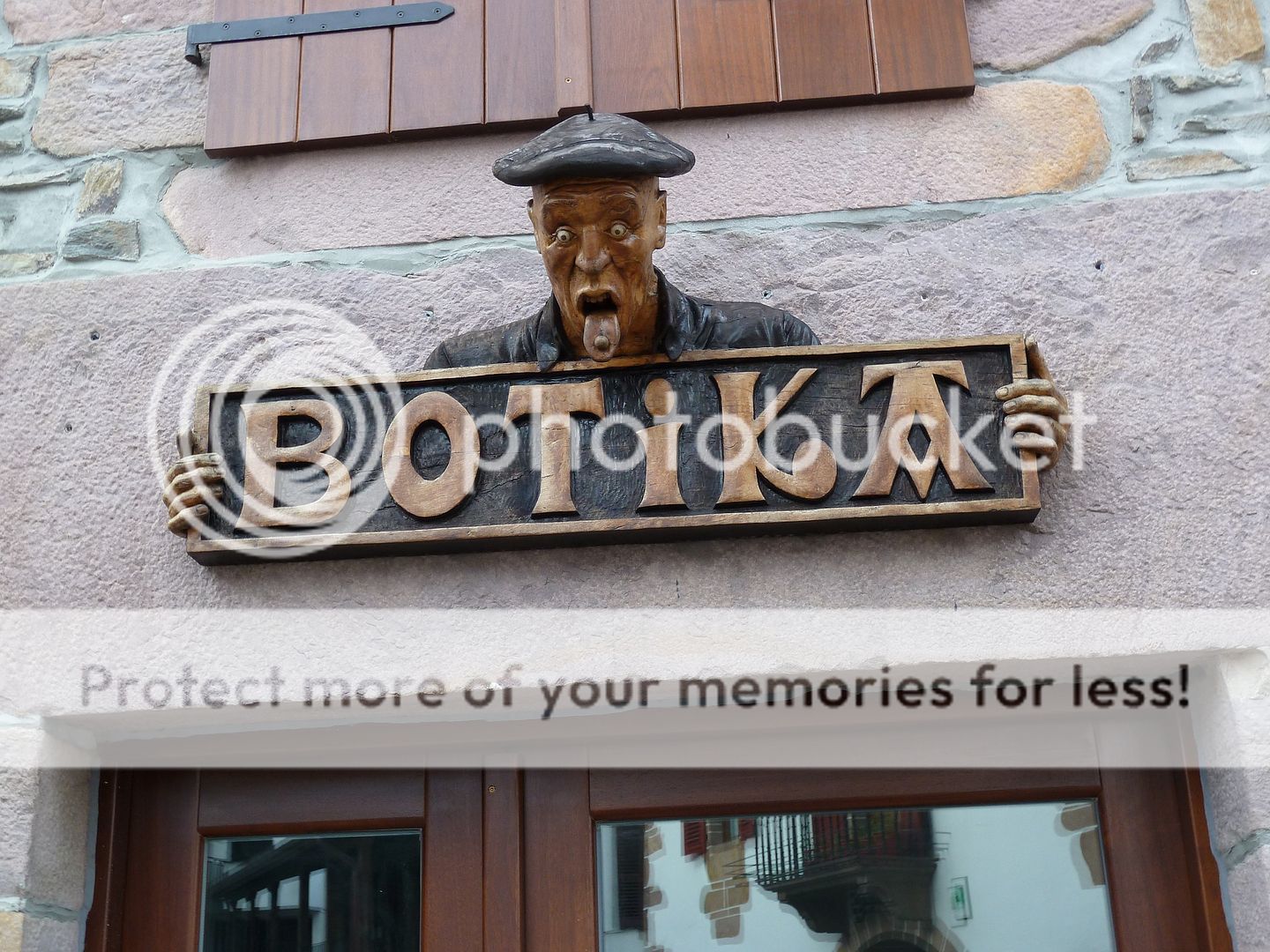 Photo Sharing and Video Hosting at Photobucket