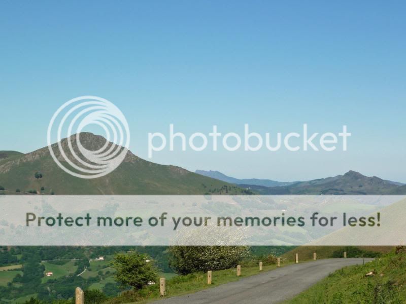 Photo Sharing and otobucVideo Hosting at Phket
