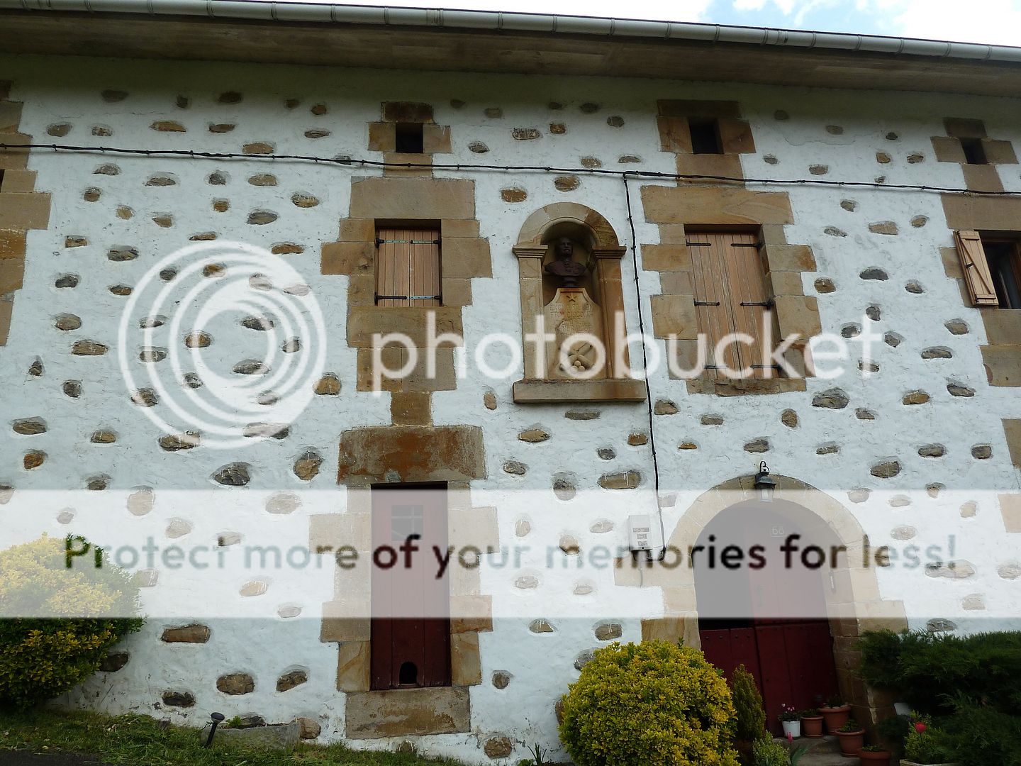 Photo Sharing and Video Hosting at Photobucket