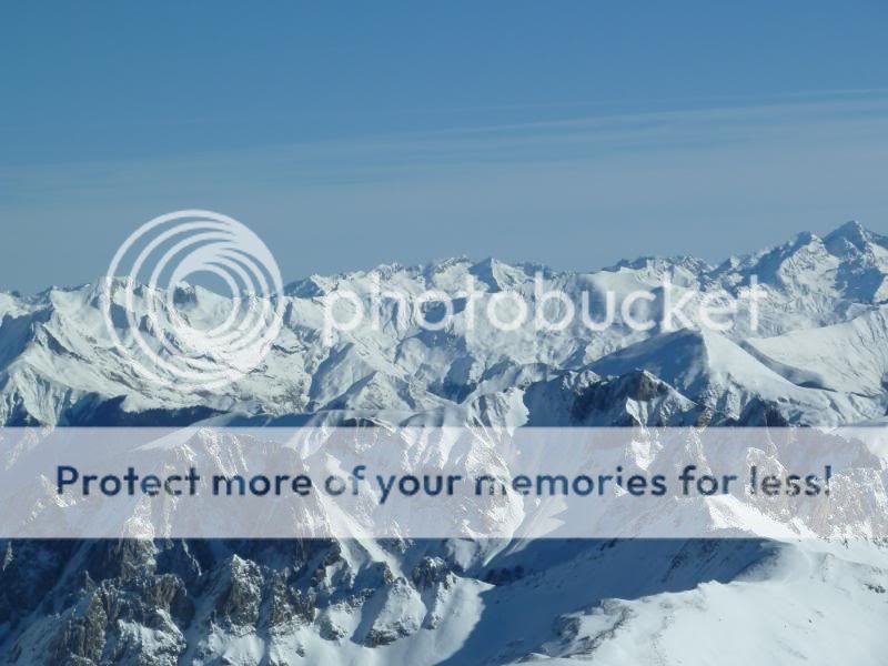 Photo Sharing and otobucVideo Hosting at Phket