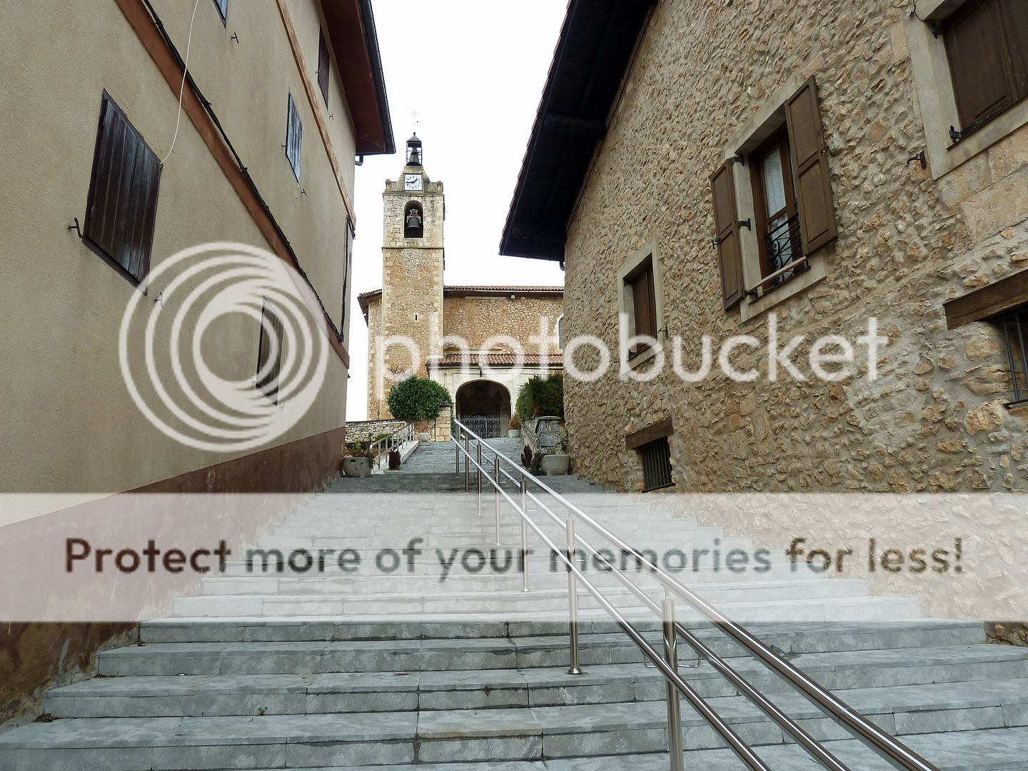 Photo Sharing and Video Hosting at Photobucket