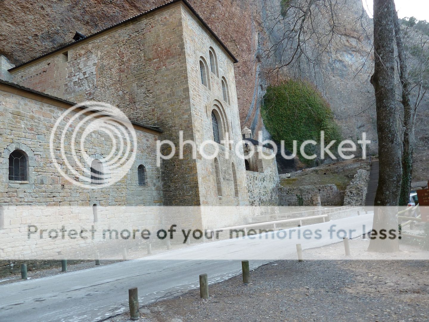 Photo Sharing and otobucVideo Hosting at Phket