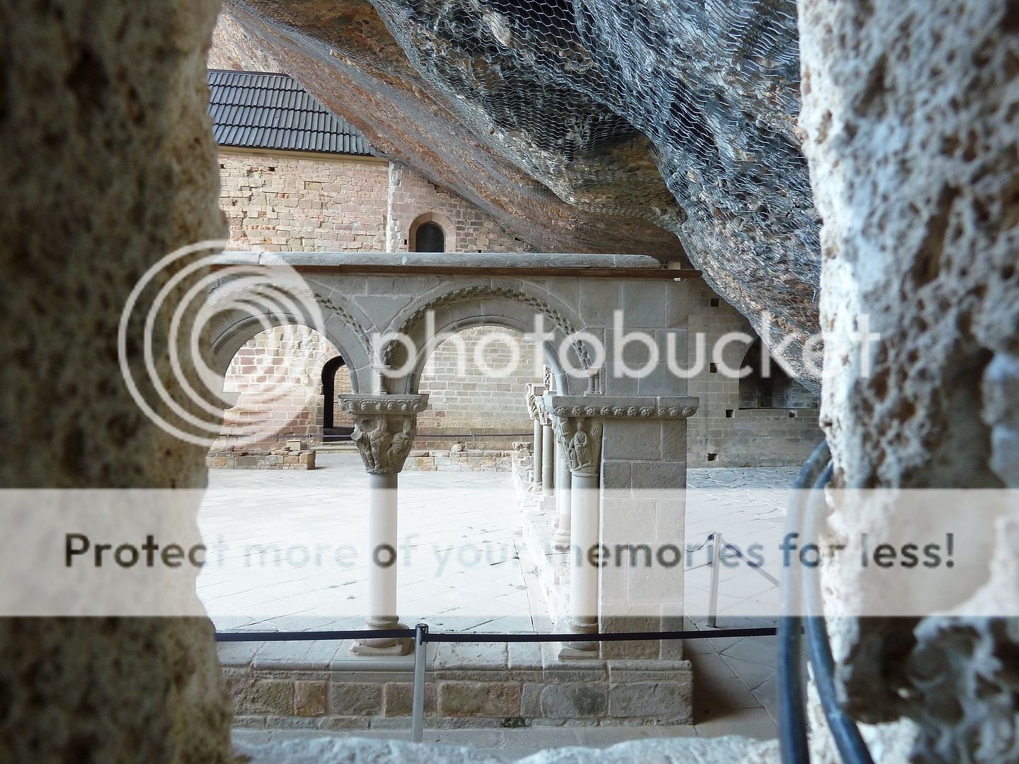 Photo Sharing and otobucVideo Hosting at Phket