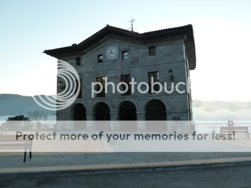 Photo Sharing and otobucVideo Hosting at Phket