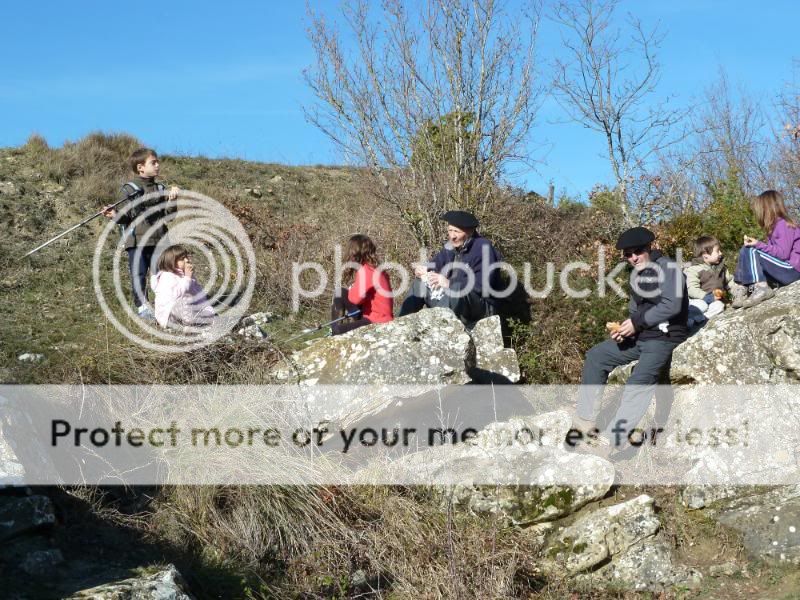 Photo Sharing and otobucVideo Hosting at Phket