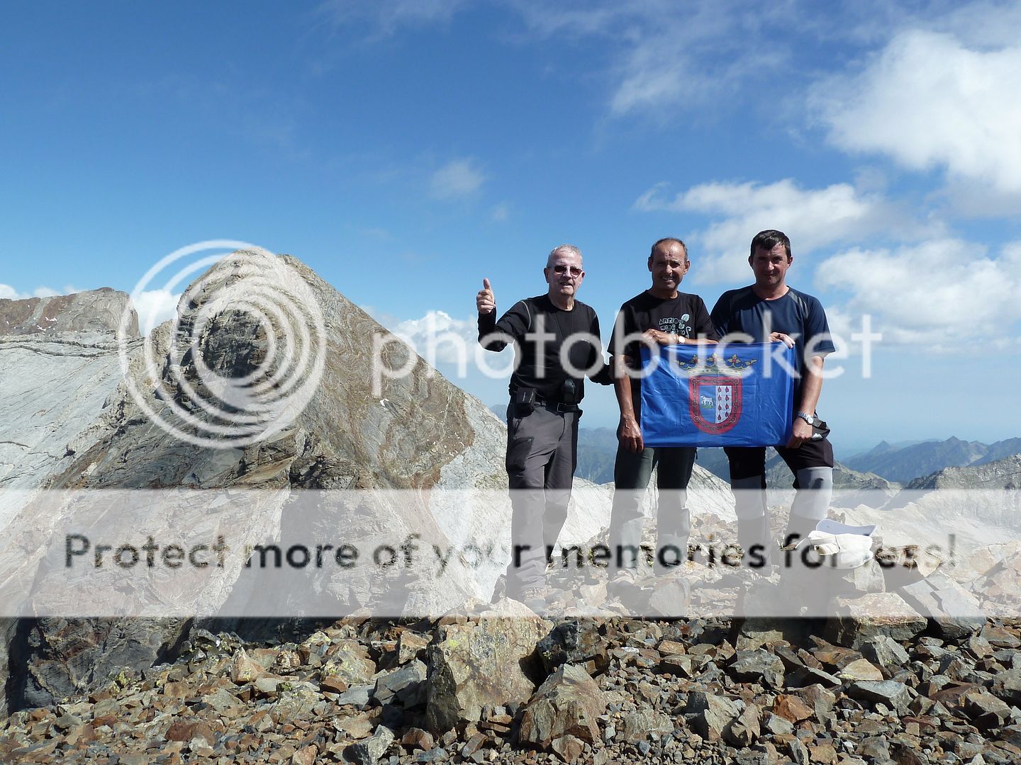 Photo Sharing and Video Hosting at Photobucket