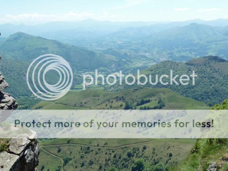 Photo Sharing and otobucVideo Hosting at Phket
