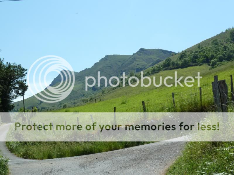 Photo Sharing and otobucVideo Hosting at Phket