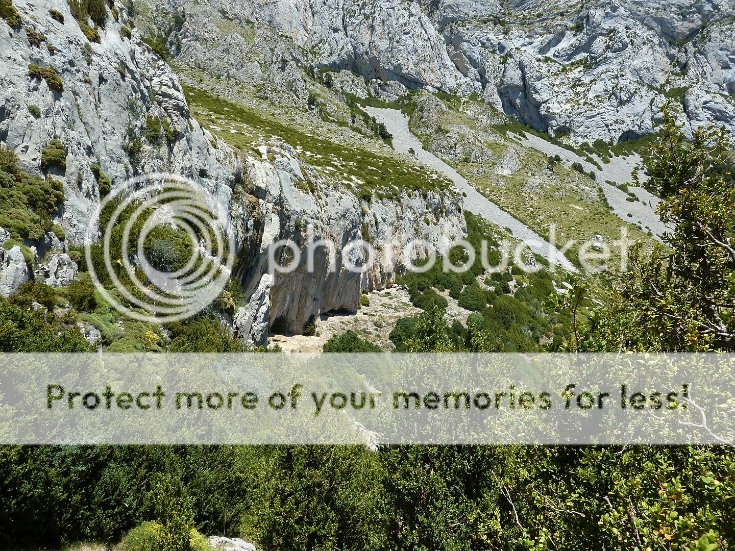 Photo Sharing and Video Hosting at Photobucket