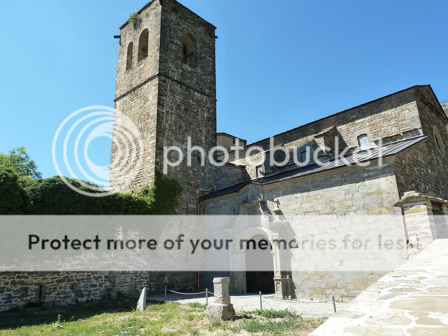 Photo Sharing and Video Hosting at Photobucket