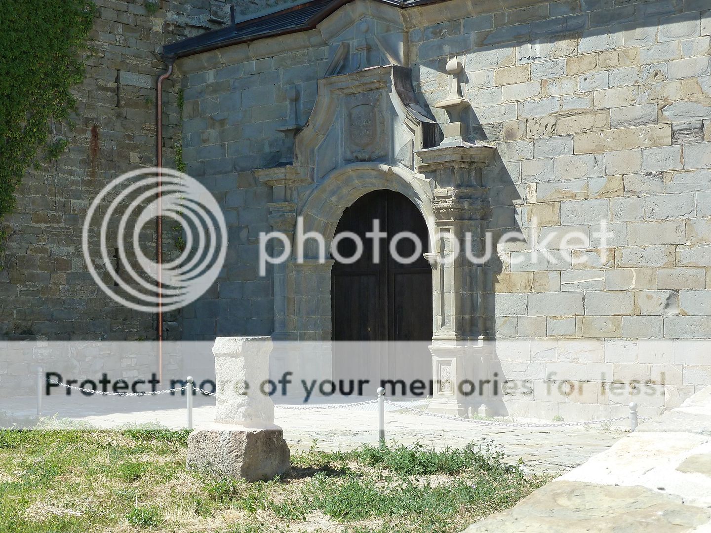 Photo Sharing and Video Hosting at Photobucket