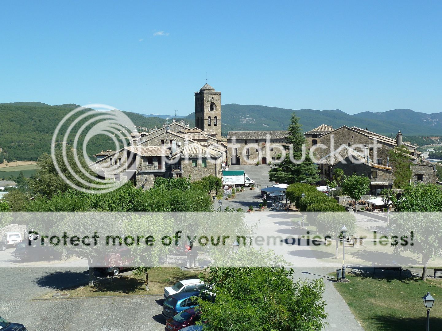 Photo Sharing and Video Hosting at Photobucket