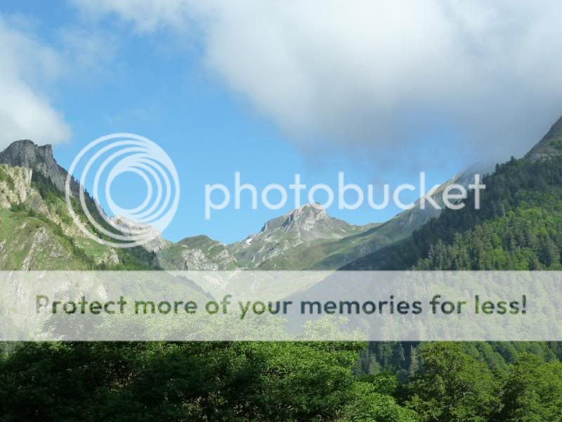 Photo Sharing and otobucVideo Hosting at Phket
