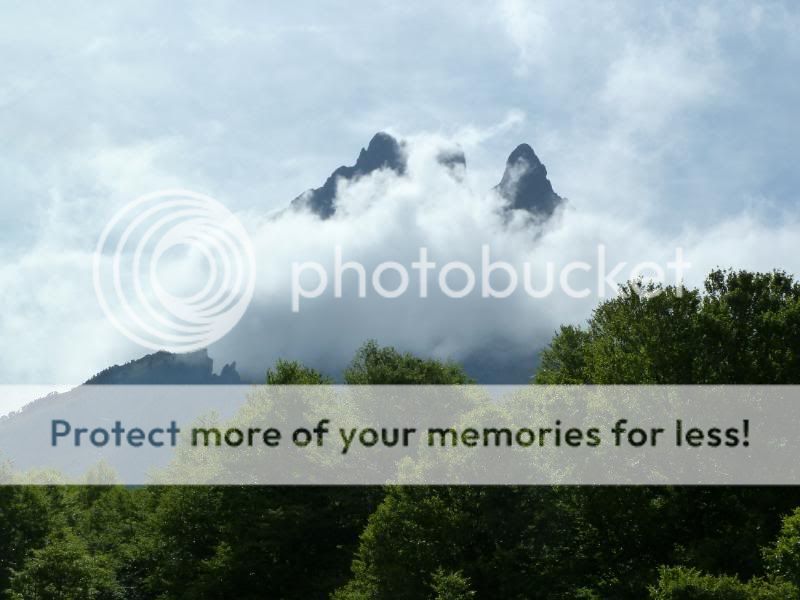 Photo Sharing and otobucVideo Hosting at Phket