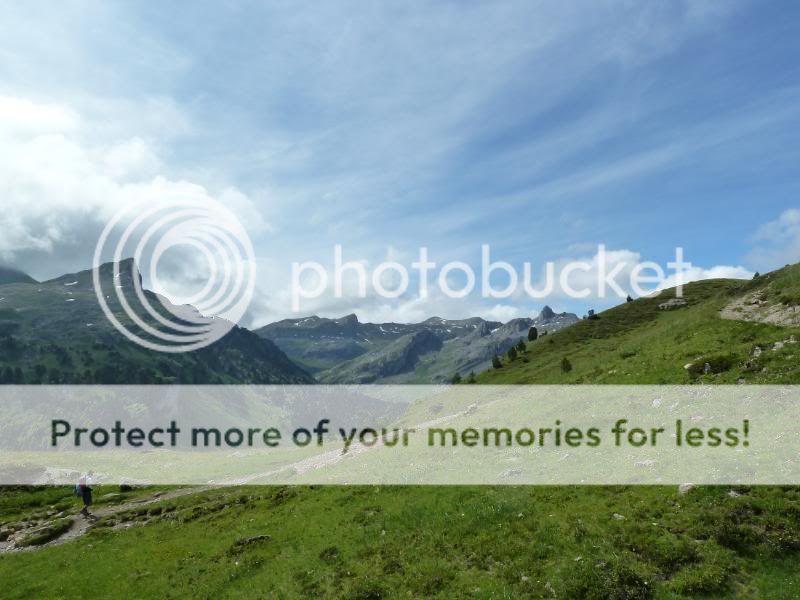 Photo Sharing and otobucVideo Hosting at Phket