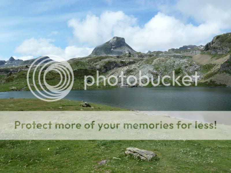 Photo Sharing and otobucVideo Hosting at Phket