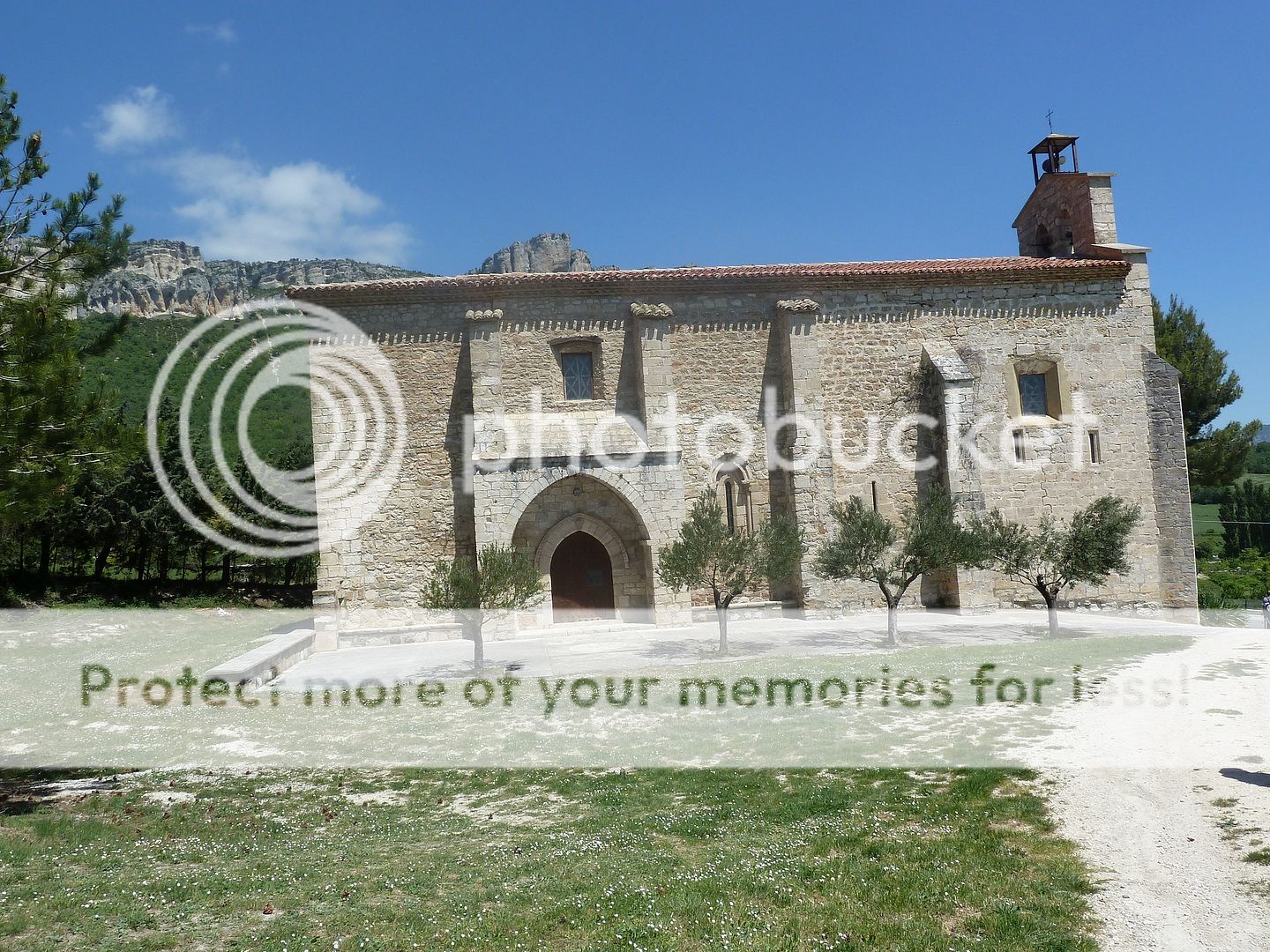 Photo Sharing and Video Hosting at Photobucket