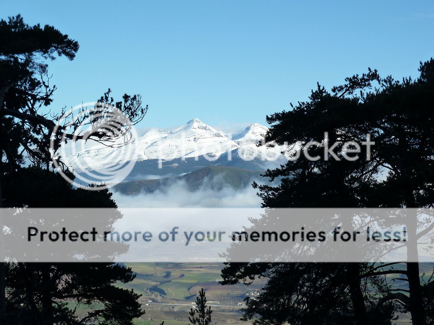 Photo Sharing and Video Hosting at Photobucket