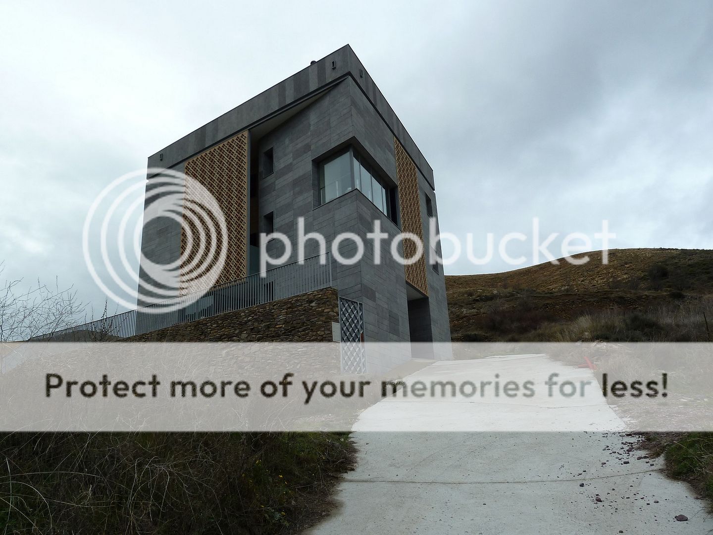 Photo Sharing and Video Hosting at Photobucket