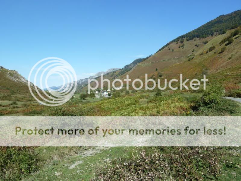 Photo Sharing and otobucVideo Hosting at Phket