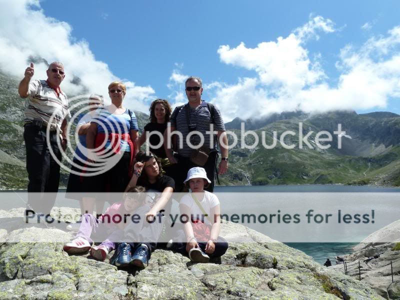 Photo Sharing and otobucVideo Hosting at Phket