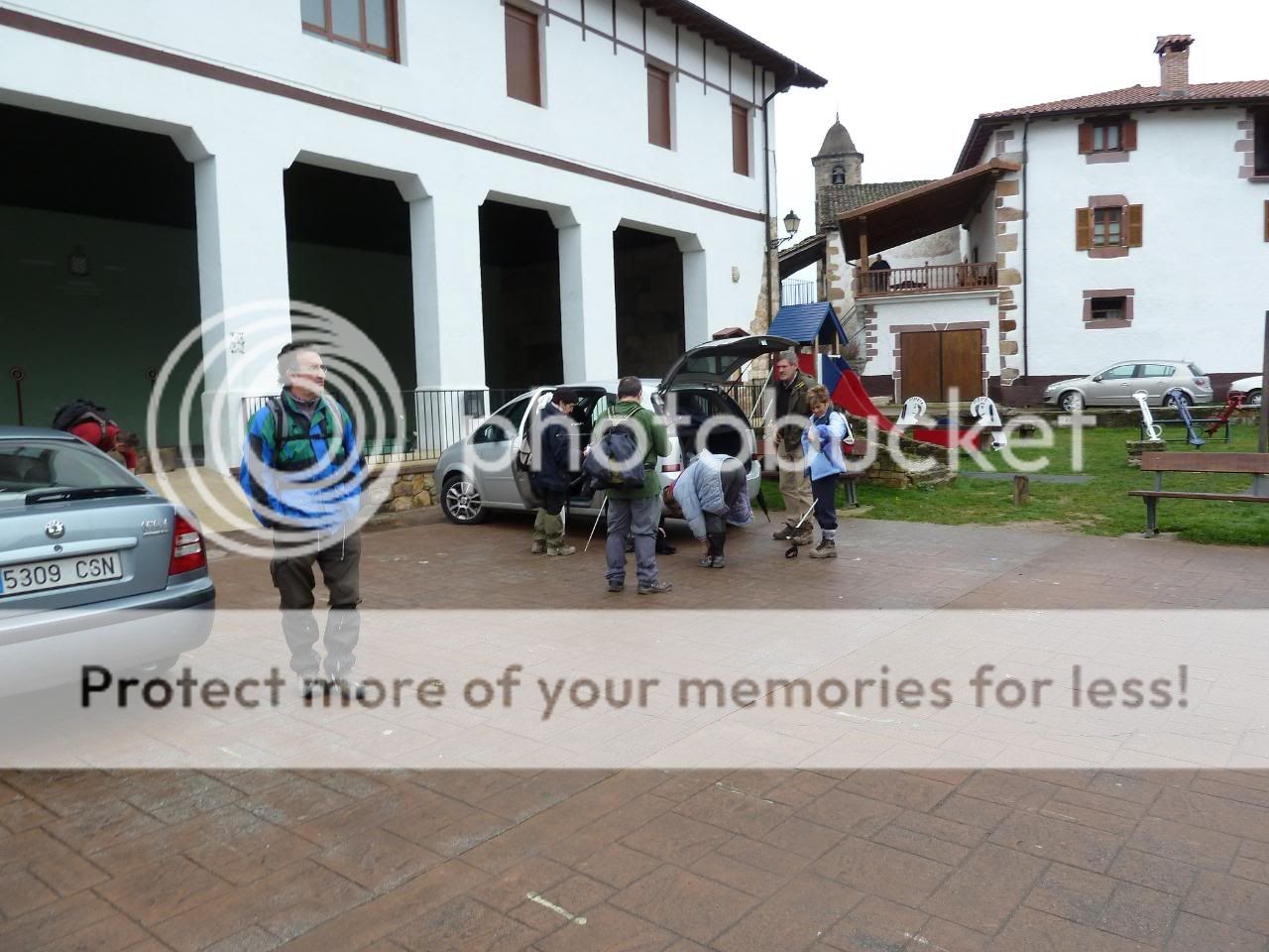Photo Sharing and Video Hosting at Photobucket