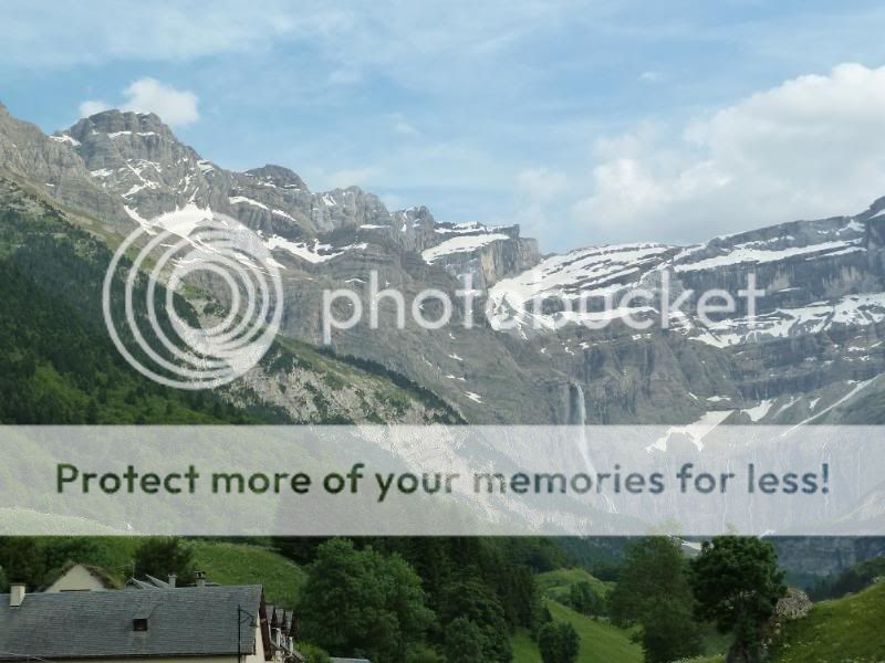 Photo Sharing and otobucVideo Hosting at Phket