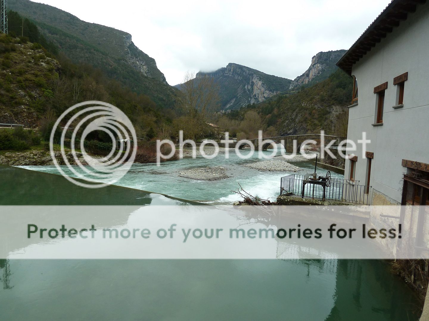 Photo Sharing and Video Hosting at Photobucket