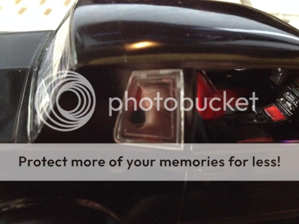 1385996_10151909440798921_1096244041_n_z